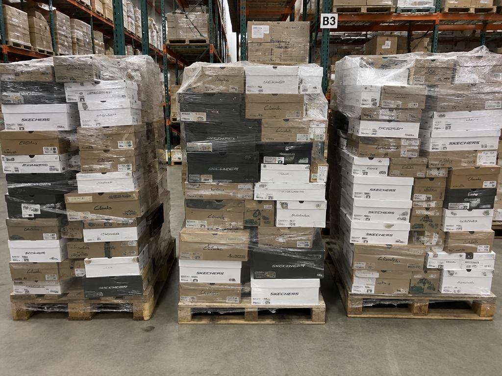 Casual Footwear Mixed Overstock — 166 Units, 3 Pallets — Brand New liquidation inventory shipping from Lincoln, Nebraska