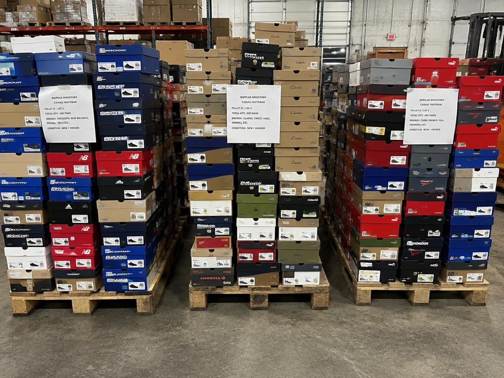 Casual Footwear Overstock Surplus Inventory — 166 Units, 3 Pallets — Brand New liquidation inventory shipping from Lincoln, Nebraska