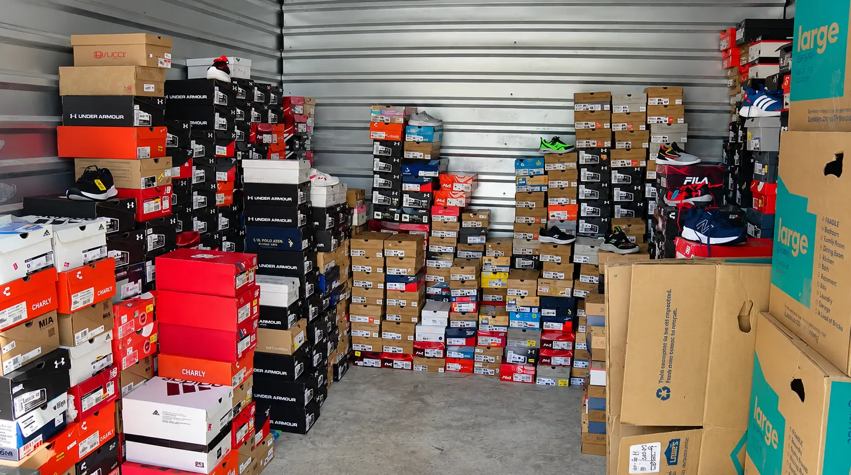 Major Department Store Athletic & Casual Sneaker Truckload — 24 Pallets — Mixed liquidation inventory shipping from Lincoln, Nebraska