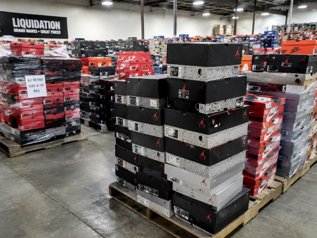 Branded Apparel Poly-Bagged Lot — Nike, adidas, Jordan, Lacoste & Hugo Boss — 312 Units, 4 Pallets — Brand New liquidation inventory shipping from Lincoln, Nebraska