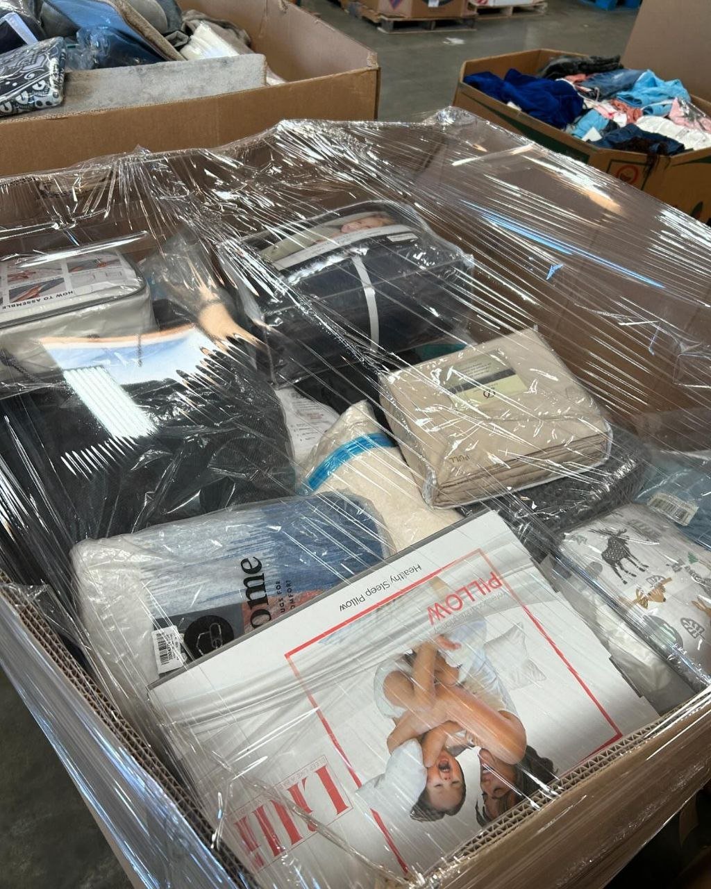 Bedding, Pillows & Mattress Protector Returns — 5 Pallets — Brand New liquidation inventory shipping from Lincoln, Nebraska