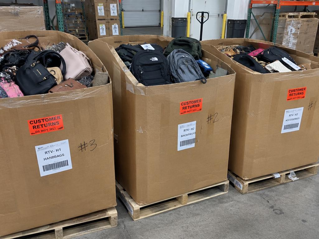 Bags & Accessories Customer Returns Wholesale Lot — 166 Units, 3 Pallets — Brand New liquidation inventory shipping from Lincoln, Nebraska